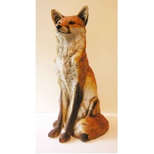 fox_sitting_front