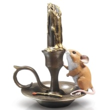 mouse-on-candlestick-bronze-figurine-michael-simpson2